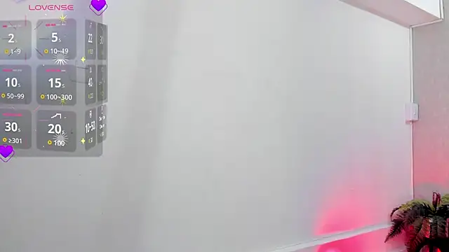 Luxury Woman online show from November 27, 3:52 am