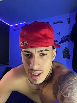 Snapshot of Neymar_jr11-collinss chatting on October 9, 11:14 pm Neymar jr11-collinss online show from October 9, 11:14 pm