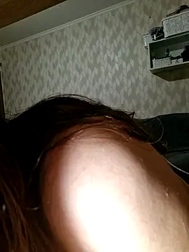 Melenka online show from November 10, 10:42 pm