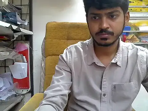 Snapshot of cute_modell chatting on November 11, 6:57 am cute modell online show from November 11, 6:57 am