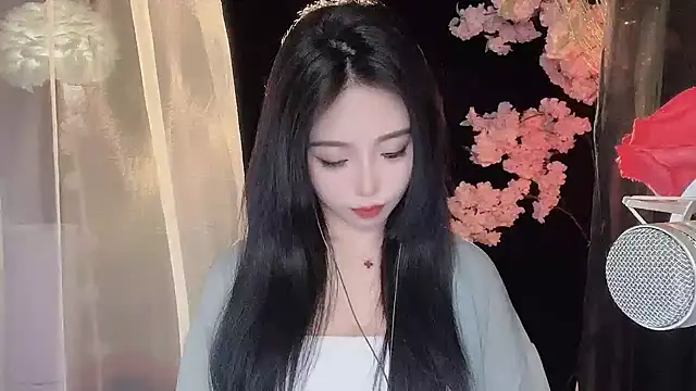 Snapshot of ying-love520 chatting on February 7, 2:26 pm ying-love520 online show from February 7, 2:26 pm