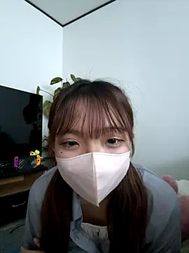 omochi chan oo online show from September 27, 7:46 am