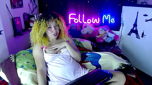 temptation-x online show from May 5, 2:08 am