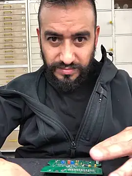 leonardohot1987 online show from February 10, 8:42 pm