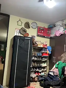 leonardohot1987 online show from February 25, 4:57 am