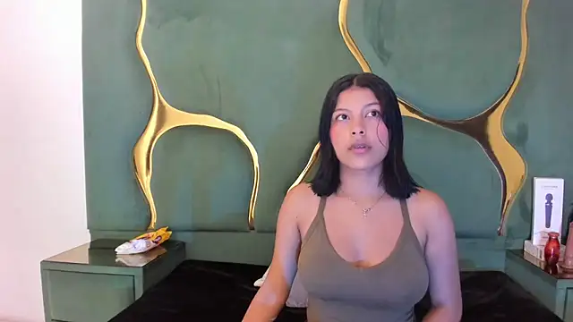 Snapshot of Salmaportman69 chatting on October 26, 3:45 am Salmaportman69 online show from October 26, 3:45 am