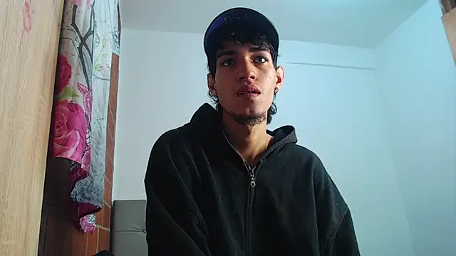 Alejandro bigdick x online show from February 6, 7:35 am
