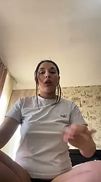 Rosanna Rennie online show from February 24, 1:10 pm