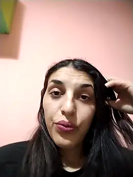 Rosanna Rennie online show from March 17, 11:00 pm