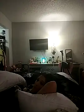 Snapshot of AQuickPhyx chatting on February 23, 4:46 pm AQuickPhyx online show from February 23, 4:46 pm