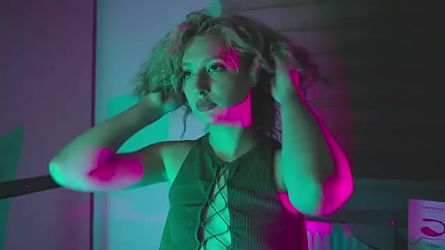 milasmiu online show from January 28, 9:19 pm