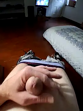 Snapshot of William1941 chatting on October 21, 4:19 pm William1941 online show from October 21, 4:19 pm