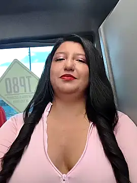 Snapshot of Melyy_Edii chatting on April 29, 11:00 pm Melyy Edii online show from April 29, 11:00 pm