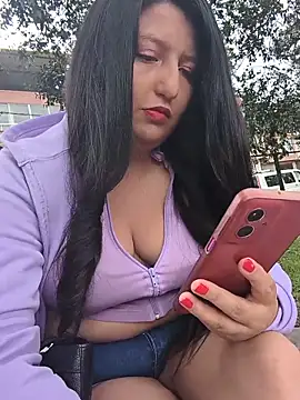 Snapshot of Melyy_Edii chatting on May 12, 7:55 pm Melyy Edii online show from May 12, 7:55 pm