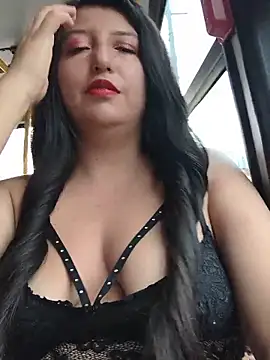 Snapshot of Melyy_Edii chatting on May 18, 10:04 pm Melyy Edii online show from May 18, 10:04 pm