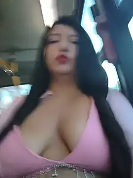 Snapshot of Melyy_Edii chatting on May 28, 11:13 pm Melyy Edii online show from May 28, 11:13 pm