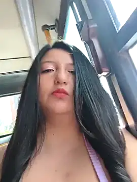 Snapshot of Melyy_Edii chatting on June 4, 7:31 pm Melyy Edii online show from June 4, 7:31 pm