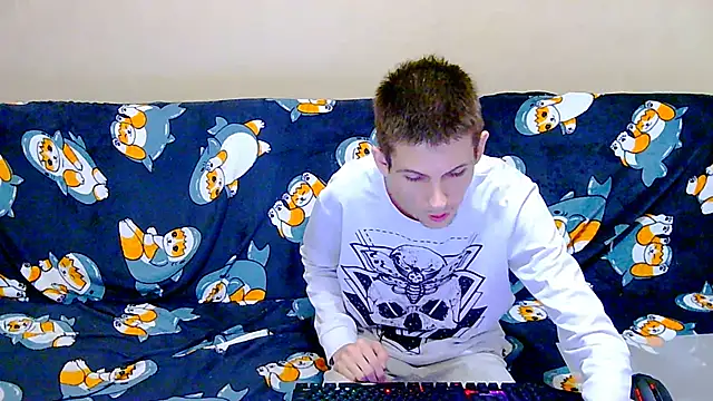 Lester Broo online show from December 15, 10:41 am