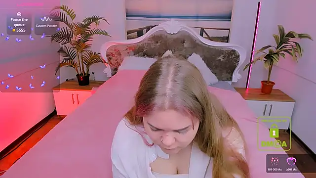 Erica  Alta online show from October 29, 6:26 am