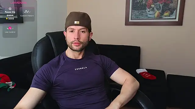 hairyncuteass online show from December 22, 2:36 pm