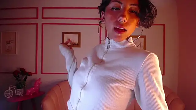 zoe ch  online show from March 20, 9:35 pm