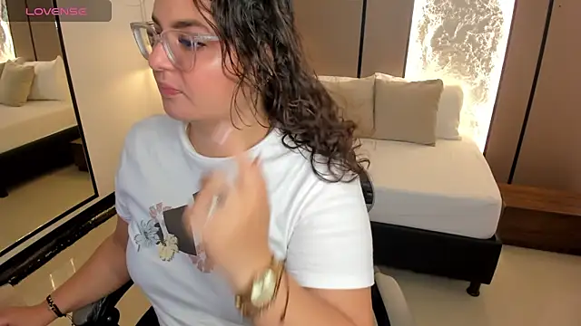 lilly ass  online show from June 3, 12:19 pm