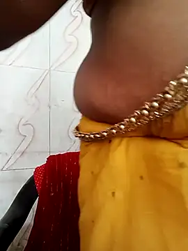 Snapshot of Haseena_Baby chatting on February 21, 3:18 am Haseena Baby online show from February 21, 3:18 am