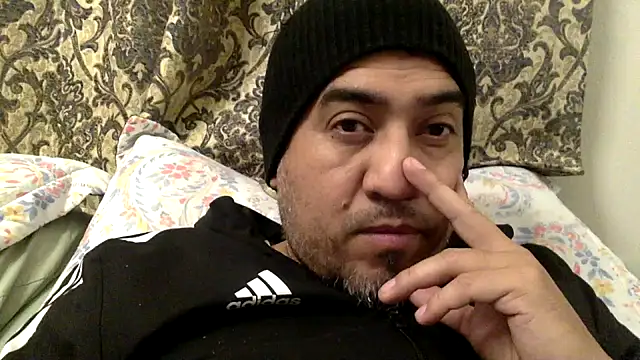 Snapshot of smoothwick chatting on January 27, 12:48 pm smoothwick online show from January 27, 12:48 pm
