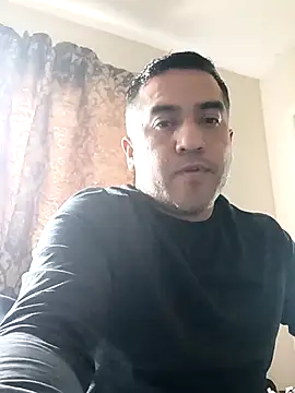Snapshot of smoothwick chatting on March 2, 8:18 pm smoothwick online show from March 2, 8:18 pm
