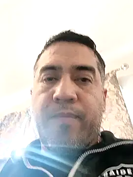 Snapshot of smoothwick chatting on March 7, 10:21 pm smoothwick online show from March 7, 10:21 pm