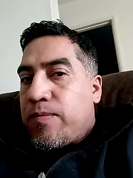 Snapshot of smoothwick chatting on March 11, 7:58 pm smoothwick online show from March 11, 7:58 pm