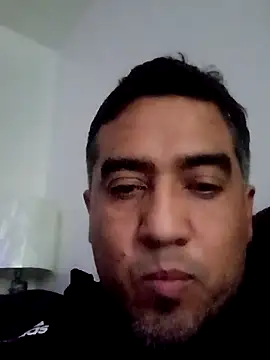 Snapshot of smoothwick chatting on March 12, 12:20 am smoothwick online show from March 12, 12:20 am