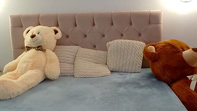 Lilliana Moon online show from April 15, 8:21 am