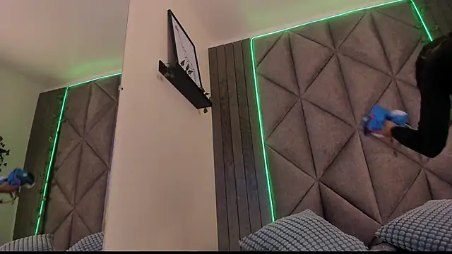 SabrinaSpell  online show from November 29, 11:46 am