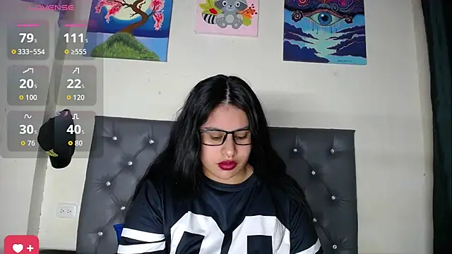 Snapshot of Antonellaa_111 chatting on February 14, 11:18 am Antonellaa 111 online show from February 14, 11:18 am