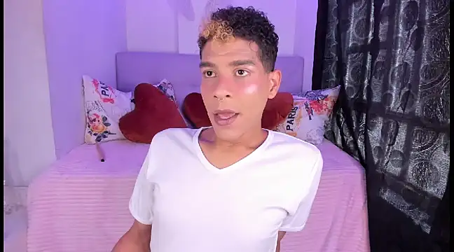 Ethan Boyy online show from February 6, 6:35 pm