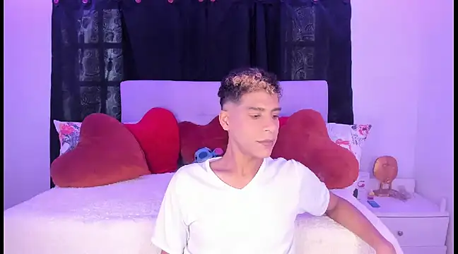 Ethan Boyy online show from February 22, 8:53 pm