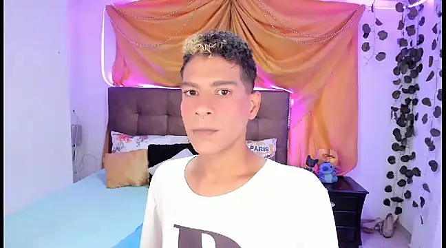 Ethan Boyy online show from March 3, 8:11 pm