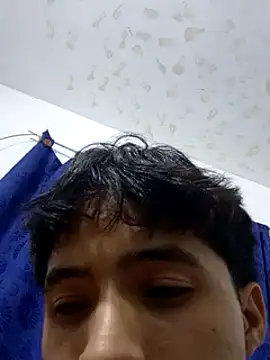 Snapshot of Sm1thXx chatting on February 7, 2:29 am Sm1thXx online show from February 7, 2:29 am