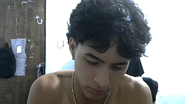 Snapshot of Sm1thXx chatting on March 19, 1:54 am Sm1thXx online show from March 19, 1:54 am
