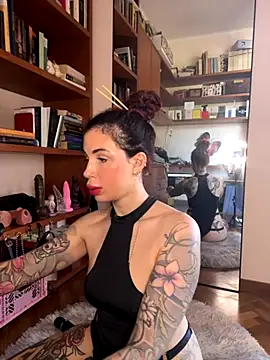 Dancing wmyselF  online show from September 19, 8:16 am
