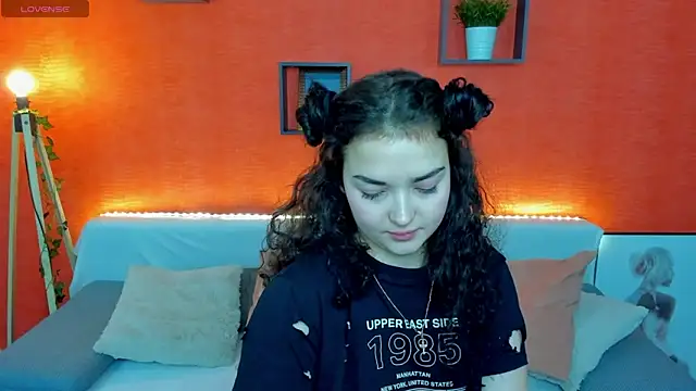 AmeliaLoveee online show from January 29, 5:45 pm