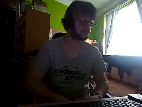 stary-w-kalesonach online show from February 5, 12:17 pm