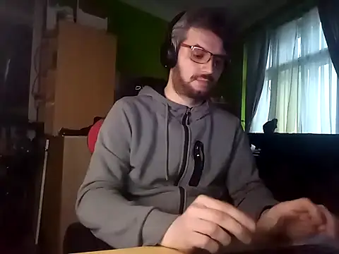 stary-w-kalesonach online show from February 6, 3:41 pm