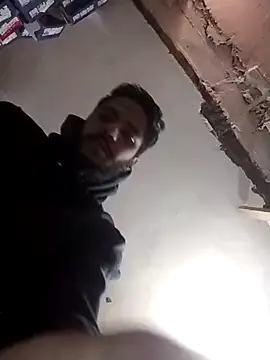 Snapshot of Feeroo11 chatting on January 15, 5:05 pm Feeroo11 online show from January 15, 5:05 pm