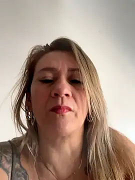 AtheneaRusell online show from November 16, 5:07 pm