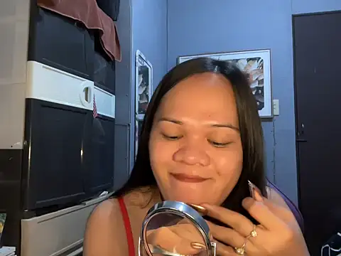 SophiaCourthaway online show from December 2, 8:04 pm