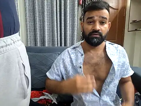 fuck buddiess online show from February 14, 6:40 pm