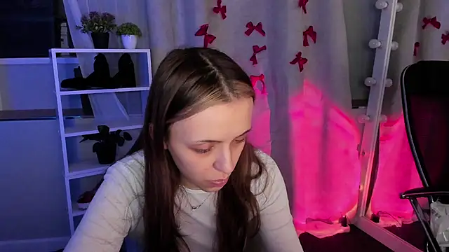 Sahara Shields online show from March 11, 1:34 pm