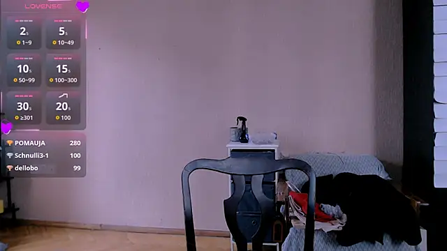 Snapshot of _Roselina_ chatting on November 2, 6:05 am Roselina online show from November 2, 6:05 am